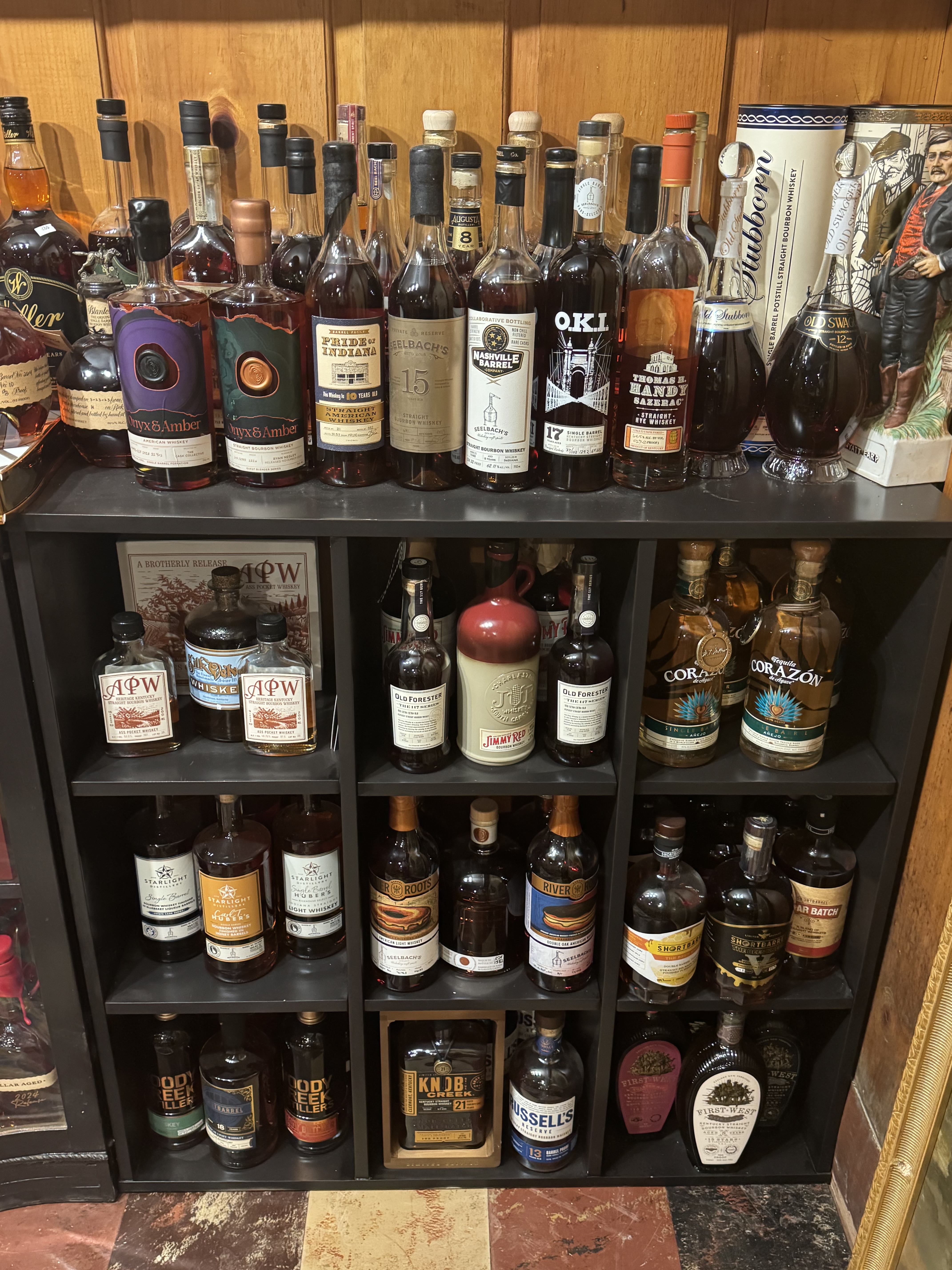 DAGS whiskey shelf build 4